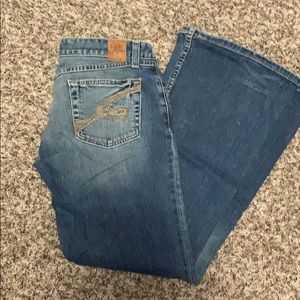 Bke women’s 29R Star stretch jeans buckle